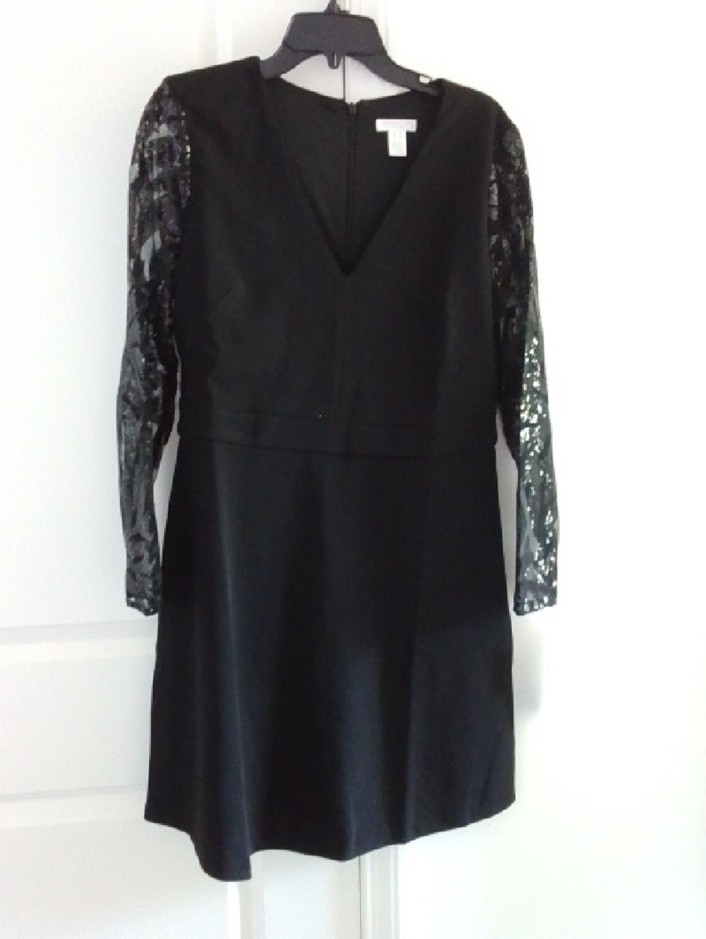 London Times Black Long-Sleeve Sequin Lace V-Neck Dress